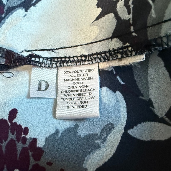 LOFT Women’s Top (Size S) - Picture 9 of 14